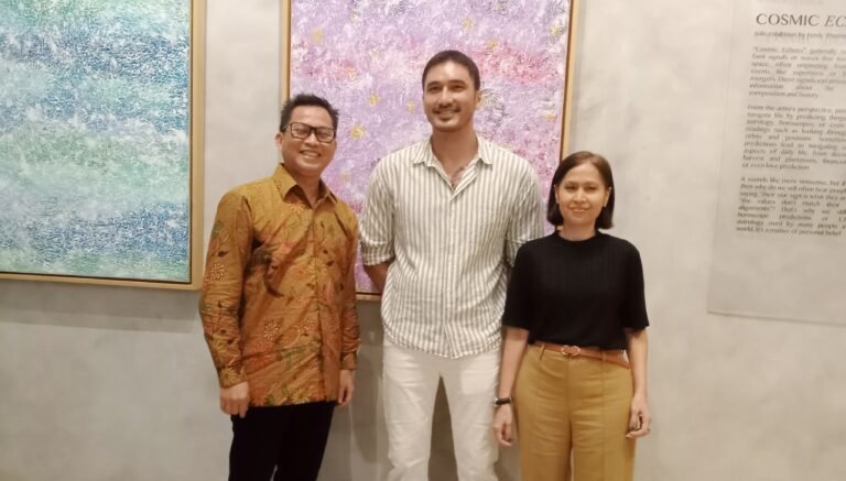 Pameran Seni Solo “Cosmic Echoes” Ferdy Thaeras di Artotel Suites Mangkuluhur Jakarta